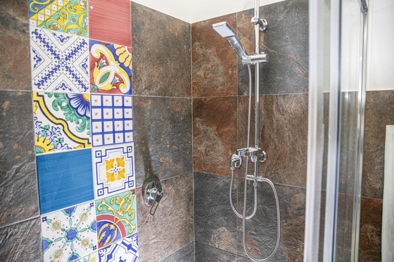 B&B Zio Luciano Avola Bagian luar foto