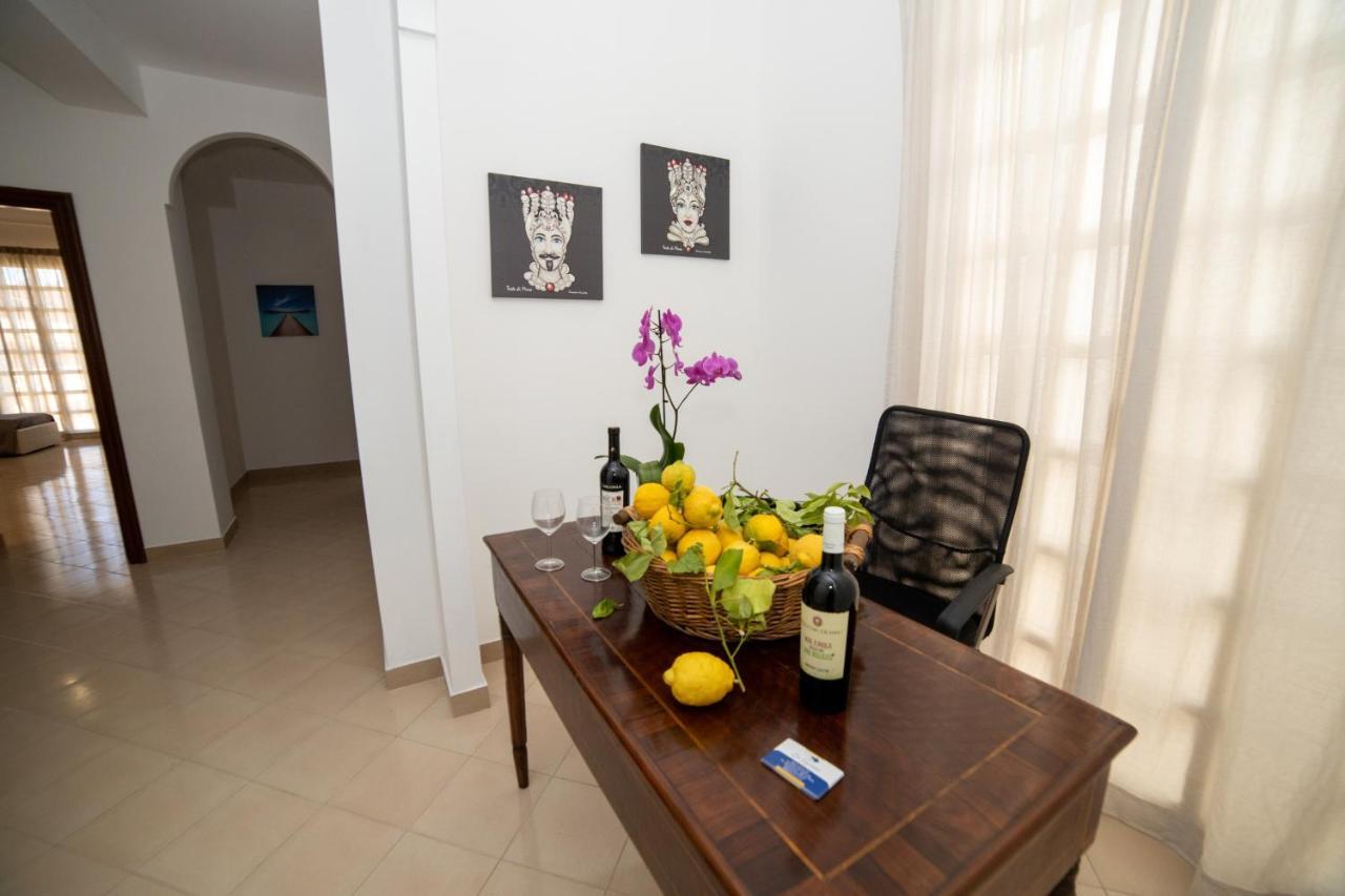 B&B Zio Luciano Avola Bagian luar foto